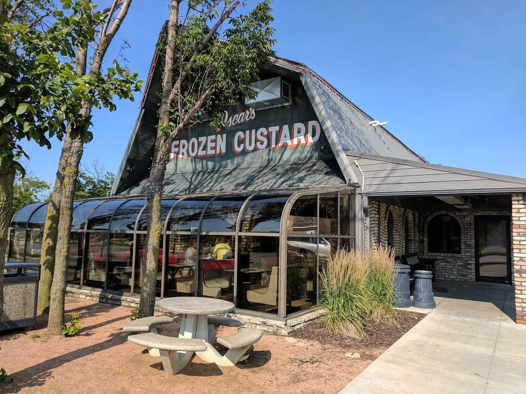 Oscars Frozen Custard Sandwiches | restaurant | 2362 S 108th St, West Allis, WI 53227, USA | 4143275220 OR +1 414-327-5220