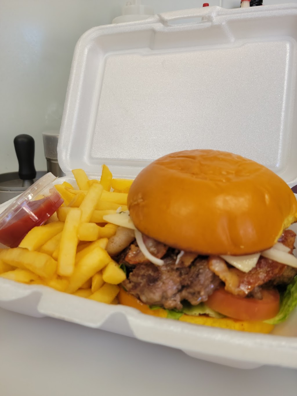 Frankys Place | restaurant | 23601 SW 177th Ave, Homestead, FL 33031, USA | 7862947718 OR +1 786-294-7718