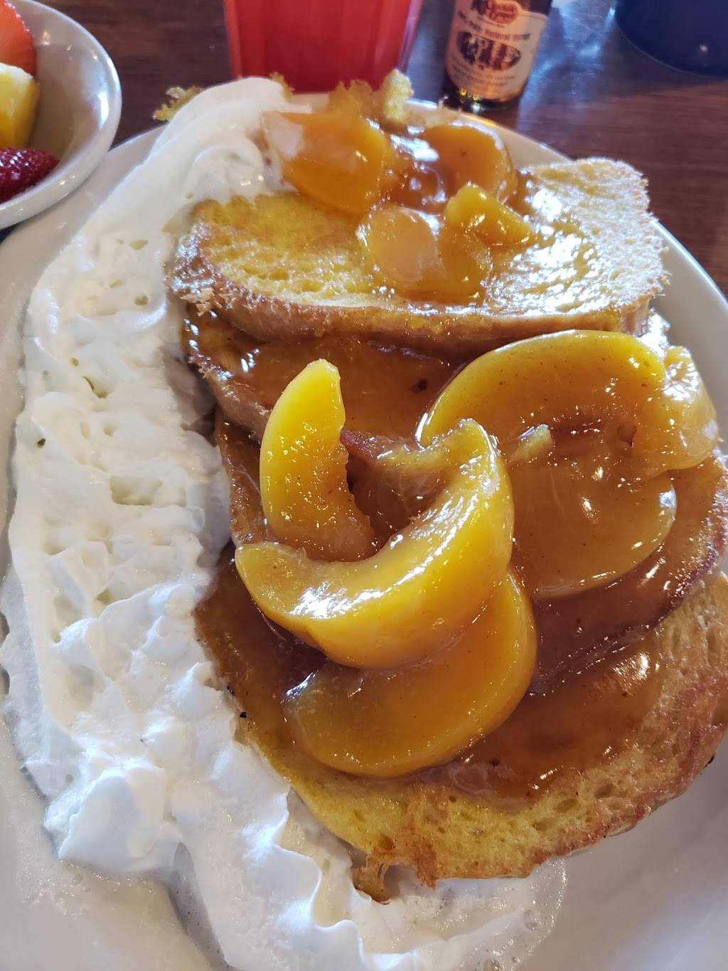 Cracker Barrel Old Country Store | restaurant | 101 Apple Tree Ln, Waynesboro, VA 22980, USA | 5409420156 OR +1 540-942-0156