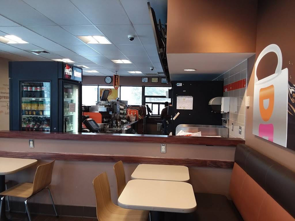 Dunkin | bakery | 1575 Main St, Willimantic, CT 06226, USA | 8604509791 OR +1 860-450-9791