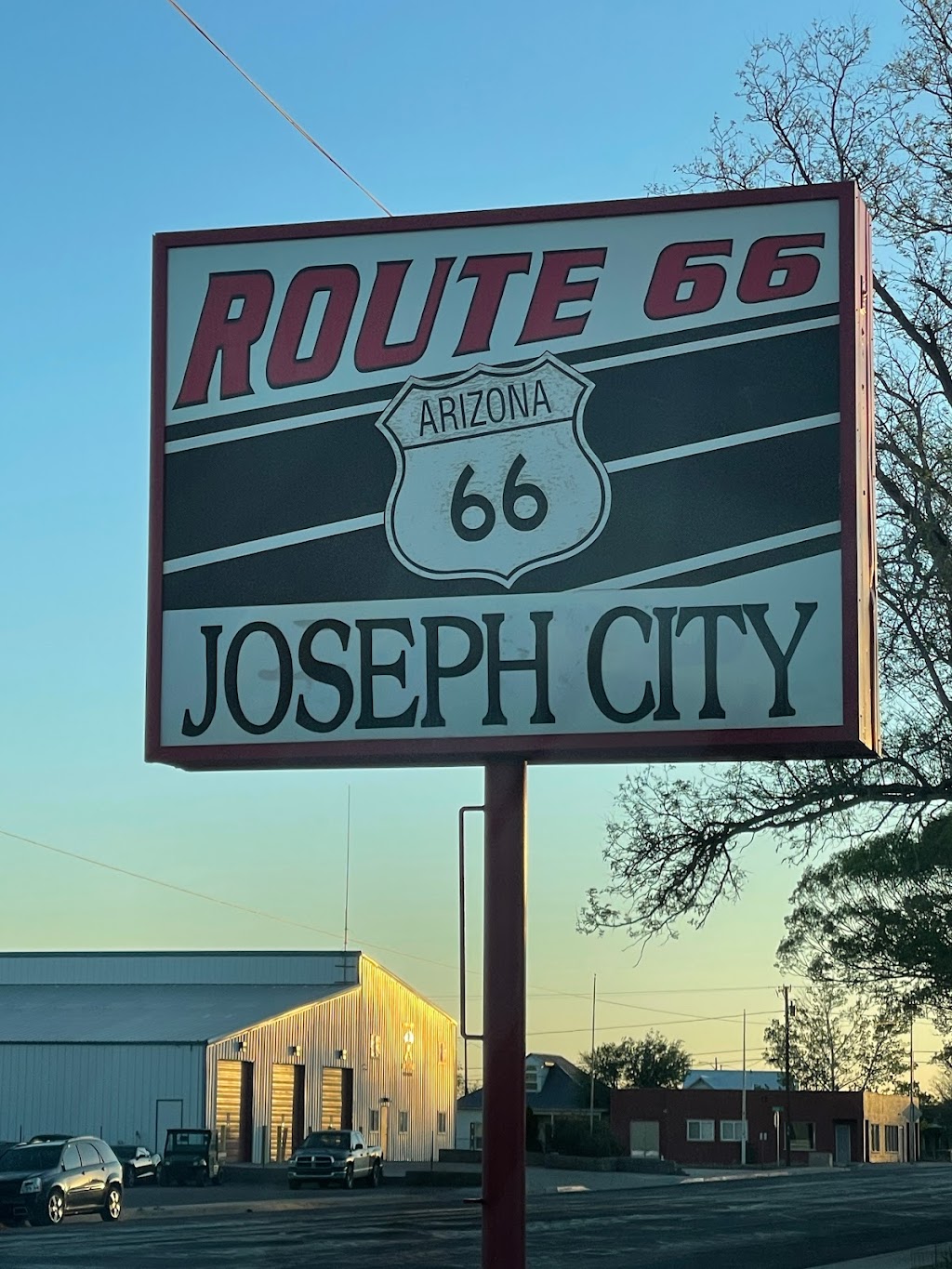 Esthers Diner | restaurant | 4526 Main St, Joseph City, AZ 86032, USA | 9282889956 OR +1 928-288-9956