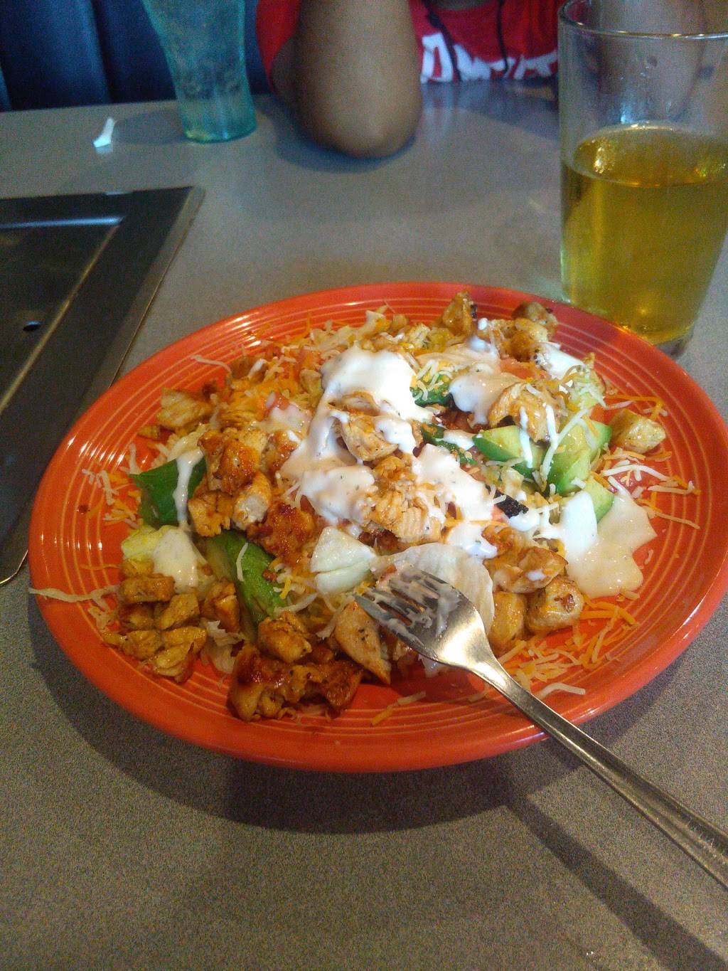 JJs | restaurant | 127 E Highland Ave, San Bernardino, CA 92404, USA | 9098814111 OR +1 909-881-4111