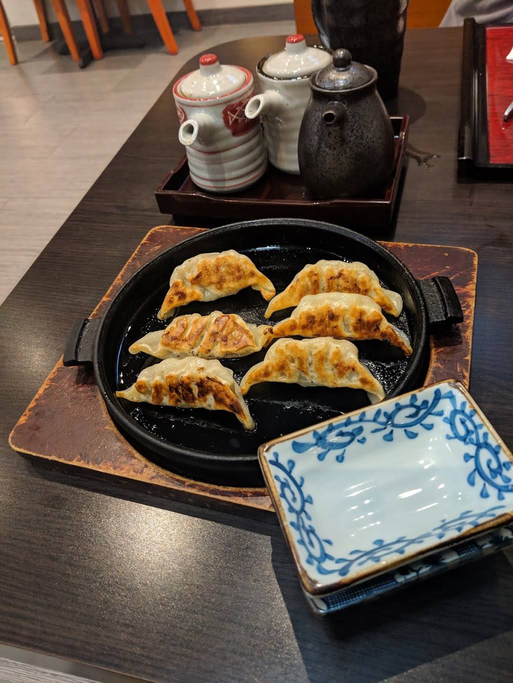 Azabu sabo | restaurant | 24201 Magic Mountain Pkwy, Santa Clarita, CA 91355, USA | 6612882688 OR +1 661-288-2688