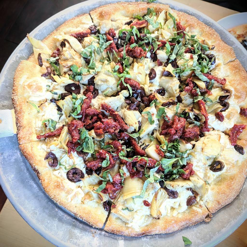 Blue Line Pizza | restaurant | 160 W Main St, Los Gatos, CA 95030, USA | 4083549900 OR +1 408-354-9900