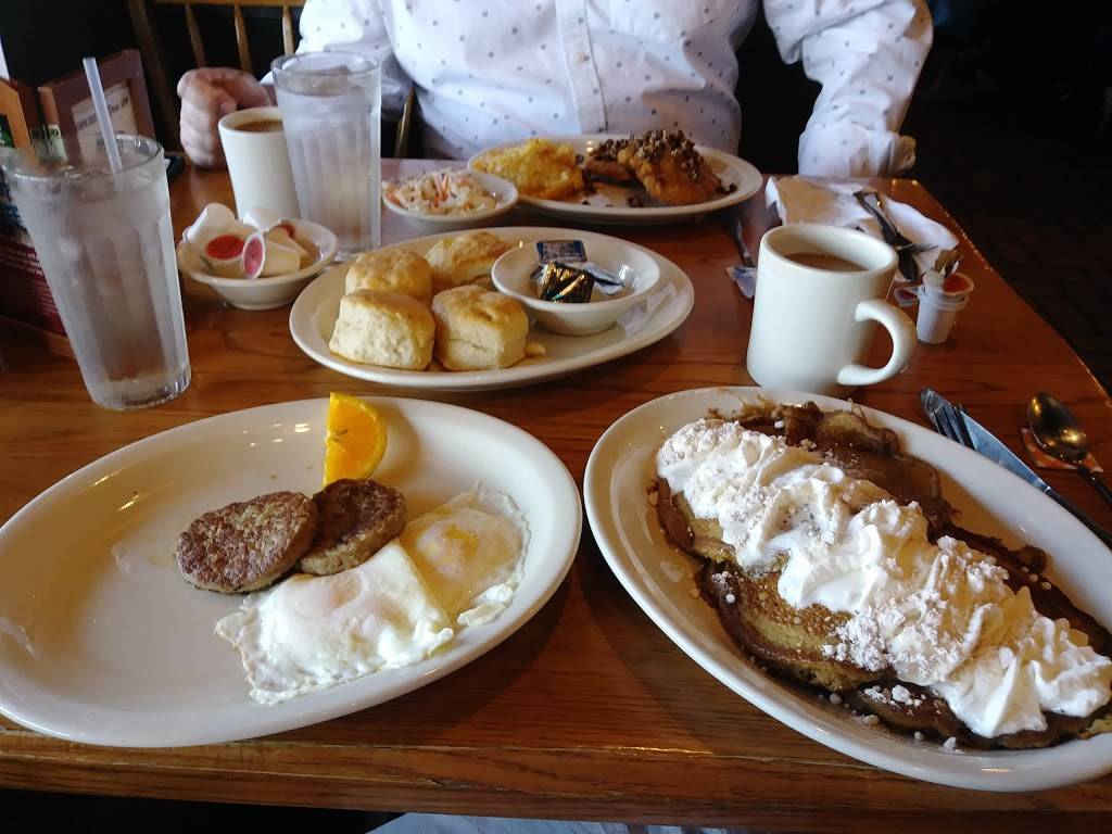 Cracker Barrel Old Country Store | restaurant | 2020 Crossings Blvd, Spring Hill, TN 37174, USA | 9314899119 OR +1 931-489-9119