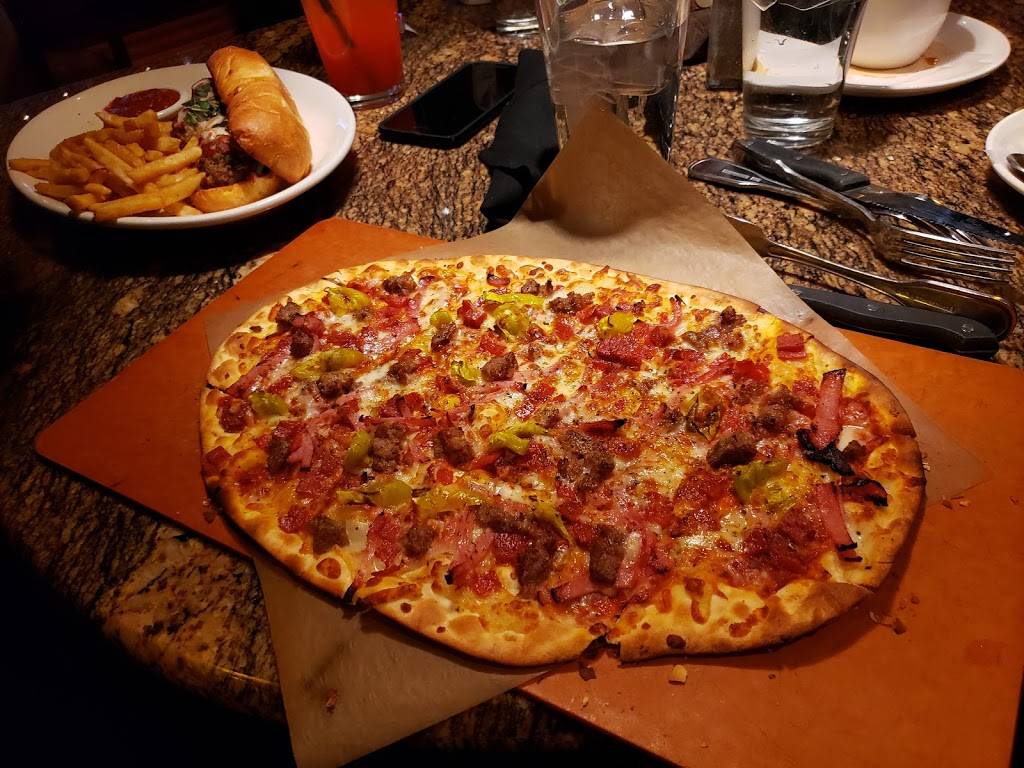 BJs Restaurant & Brewhouse | restaurant | 1690 28th St, Boulder, CO 80301, USA | 3034405200 OR +1 303-440-5200