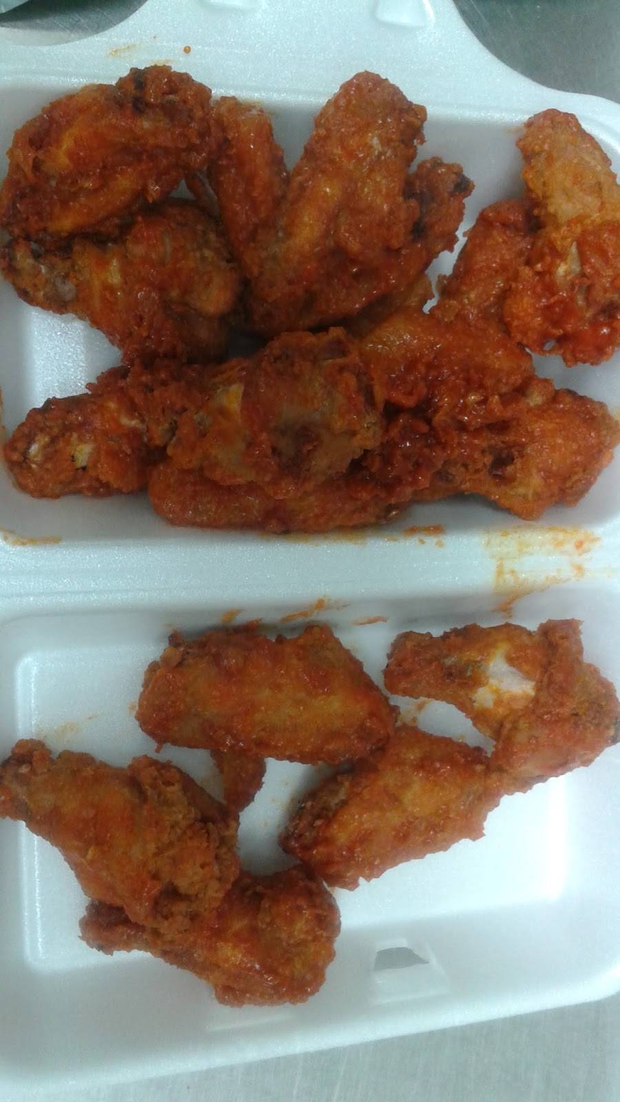 Jumbo Pizza & Wings 3 For 1 | restaurant | 7160 Dorchester Rd, Niagara Falls, ON L2G 5V6, Canada | 9053589111 OR +1 905-358-9111