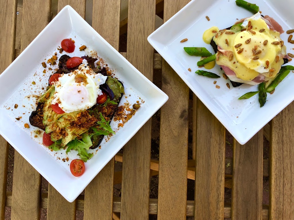 Iconik Coffee Roasters, Lupe | cafe | 314 S Guadalupe St, Santa Fe, NM 87501, USA | 5054280996 OR +1 505-428-0996