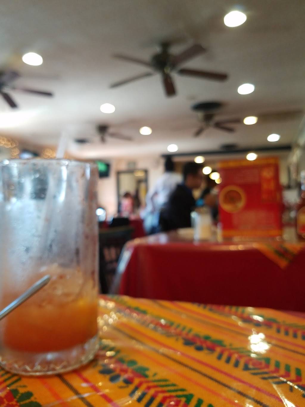 Julias Mexican | restaurant | 2160 H St, Fresno, CA 93721, USA | 5592333437 OR +1 559-233-3437