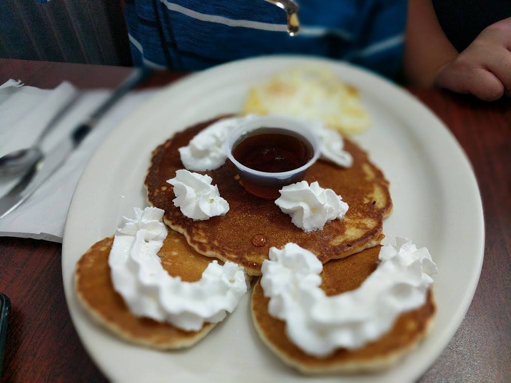 Country Skillets | restaurant | 1471 W Yosemite Ave, Manteca, CA 95337, USA | 2096657177 OR +1 209-665-7177