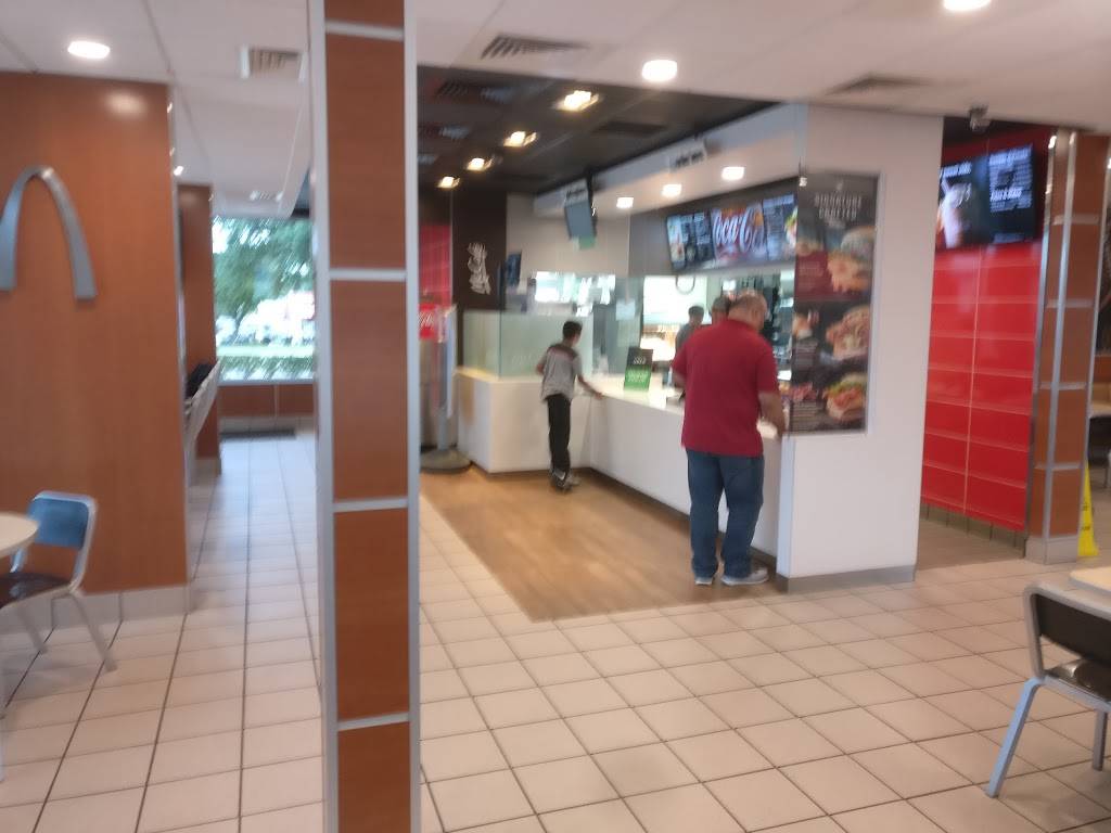 McDonalds | cafe | 2100 W 15th St, Plano, TX 75075, USA | 9724236443 OR +1 972-423-6443