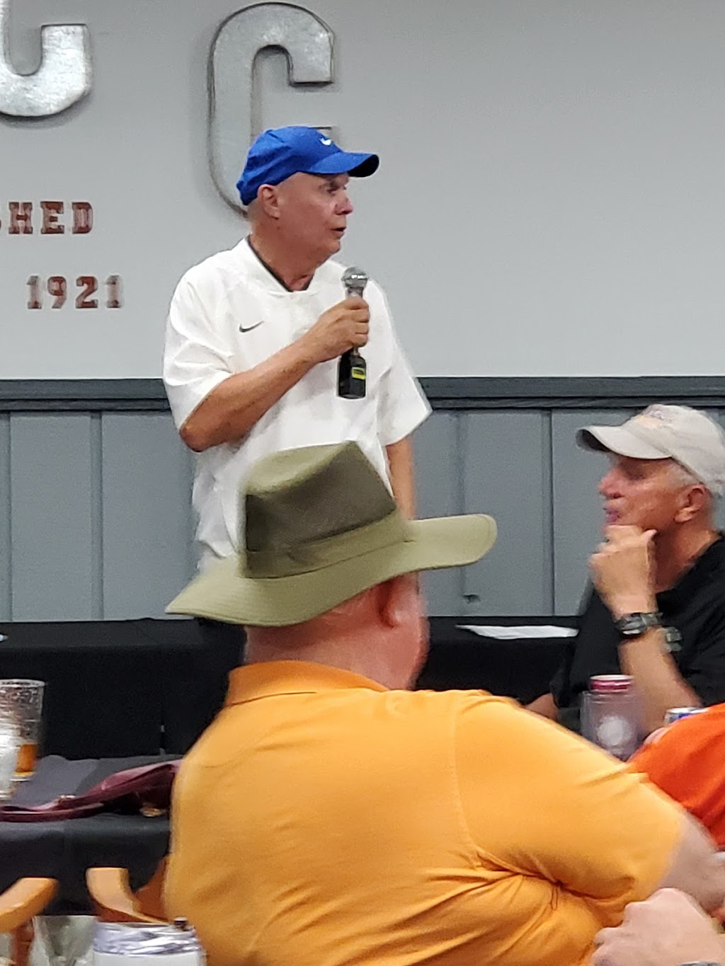 Platteville Golf - Country Club Bar & Restaurant | restaurant | 6729 N Water St, Platteville, WI 53818, USA | 6083484653 OR +1 608-348-4653