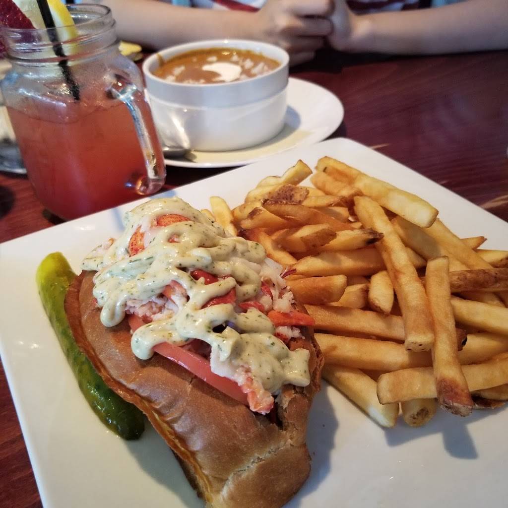 PORTERS on the lane | restaurant | 19 Bellport Ln, Bellport, NY 11713, USA | 6318036067 OR +1 631-803-6067