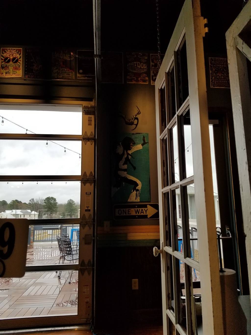 Lost Pizza Co. Oxford | restaurant | 7102 College Hill Rd, Oxford, MS 38655, USA | 6623711576 OR +1 662-371-1576