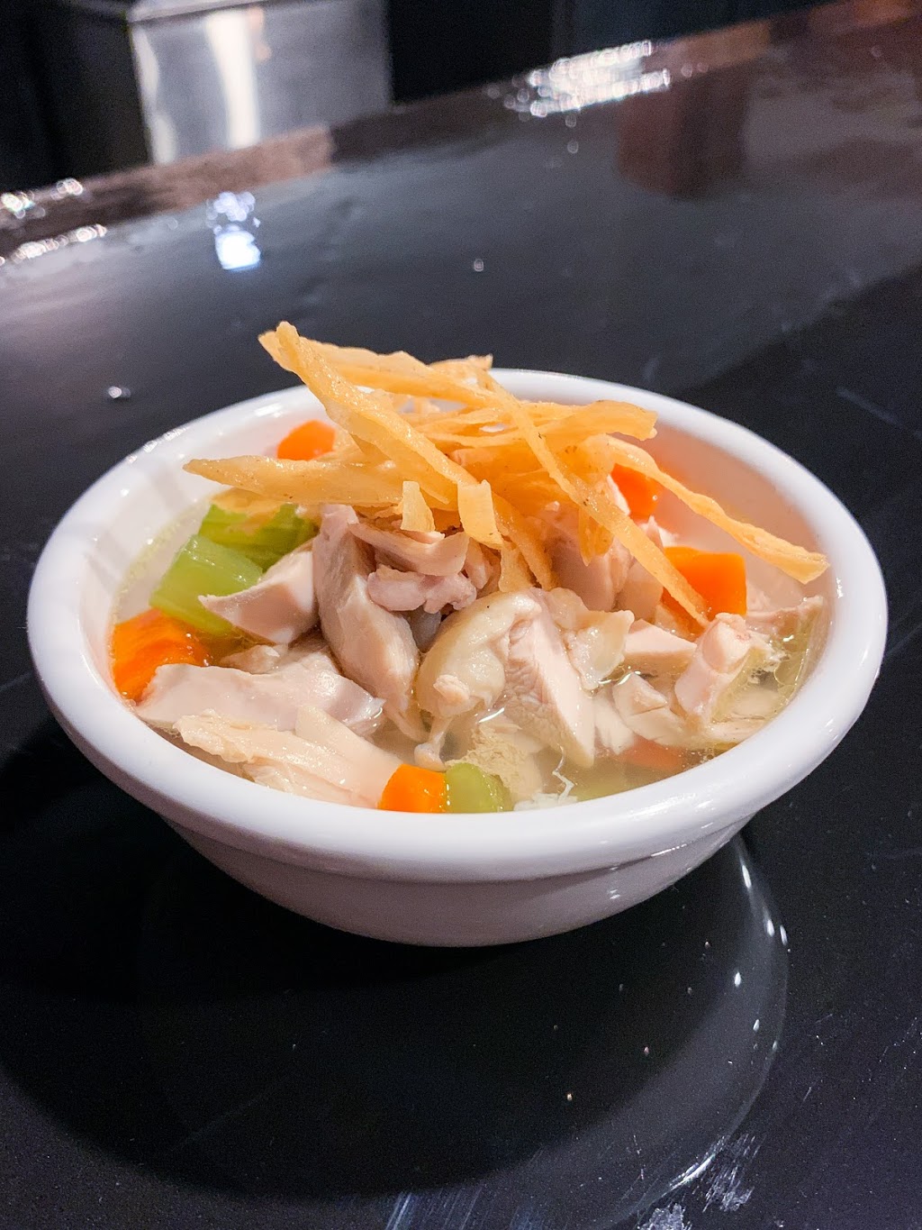 Guac, Tacos & Tequila | restaurant | 1321 W Taylor St, Chicago, IL 60607, USA | 3123744198 OR +1 312-374-4198