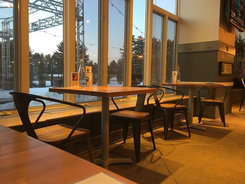 Cataqua Public House | restaurant | 1 Redhook Way, Portsmouth, NH 03801, USA | 6034308600 OR +1 603-430-8600