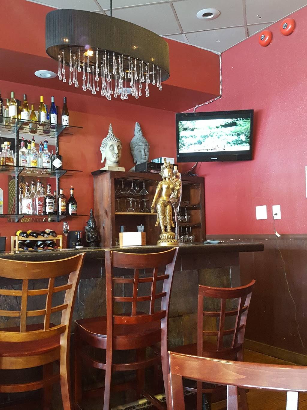 Tomy Thai Campus | restaurant | 1736 W State of Franklin Rd Suite 70, Johnson City, TN 37604, USA | 4239280070 OR +1 423-928-0070