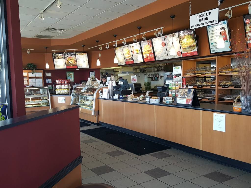 Big Apple Bagels® | bakery | 1133 W Ste D & E, E South Airport Rd, Traverse City, MI 49686, USA | 2319299866 OR +1 231-929-9866