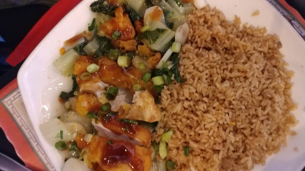 Plum Garden | restaurant | 3917 Main St, McHenry, IL 60050, USA | 8153851530 OR +1 815-385-1530