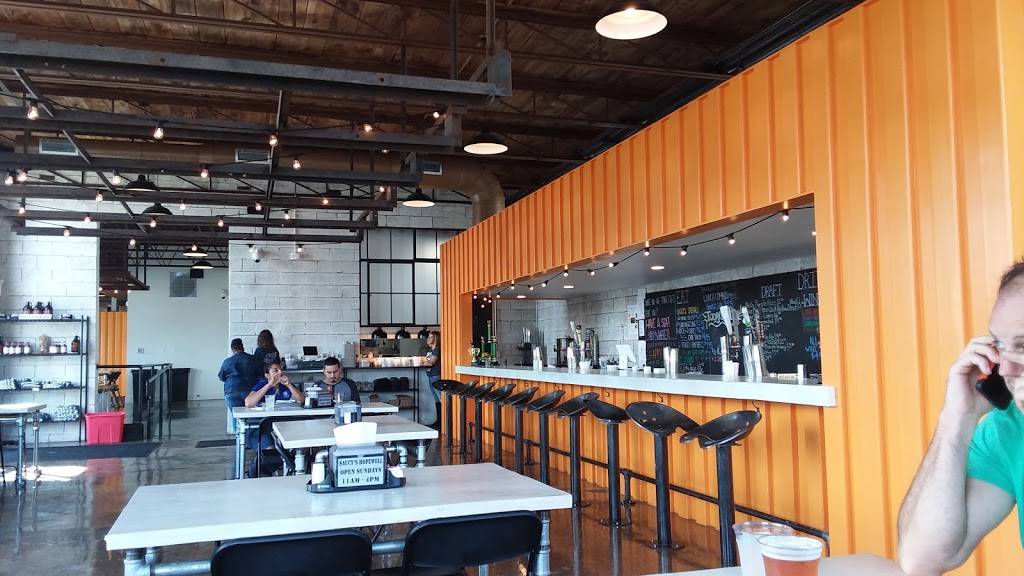 Saucys Sit-Down Bar.B.Q. | restaurant | 207 E City Point Rd, Hopewell, VA 23860, USA | 8045043075 OR +1 804-504-3075