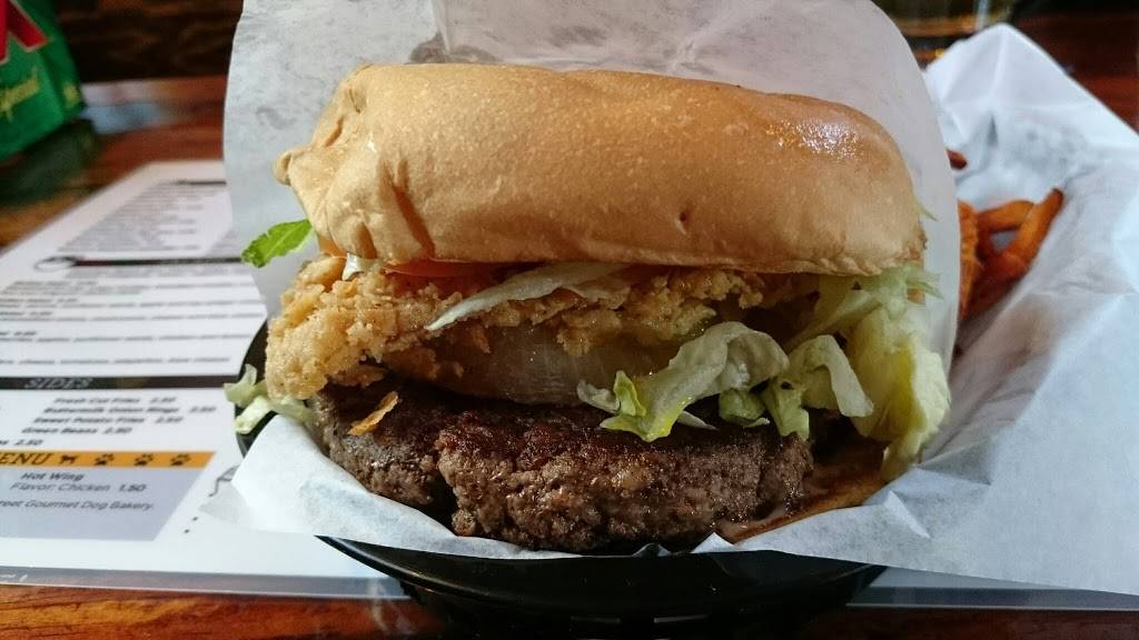 Christians Tailgate Bar & Grill | restaurant | 1010 Hwy 6, Houston, TX 77079, USA | 2815561010 OR +1 281-556-1010