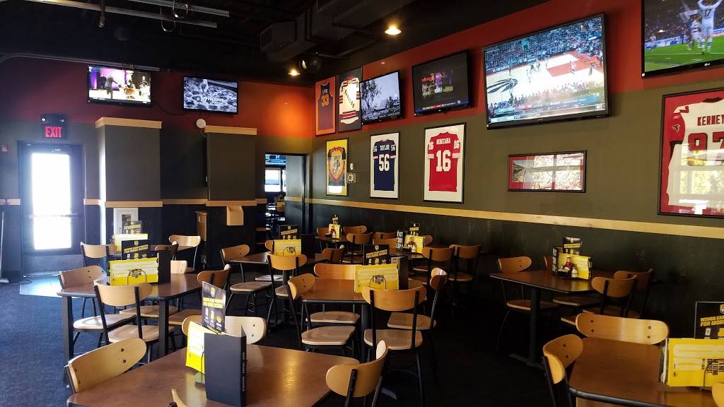 Buffalo Wild Wings | restaurant | 1794 South Rd, Wappingers Falls, NY 12590, USA | 8452189453 OR +1 845-218-9453