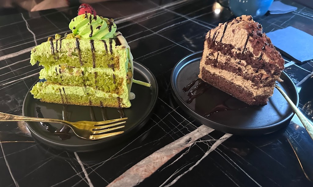 huqqa social | restaurant | 11920 S Texas 6 suite 1200, Sugar Land, TX 77498, USA | 8326996399 OR +1 832-699-6399