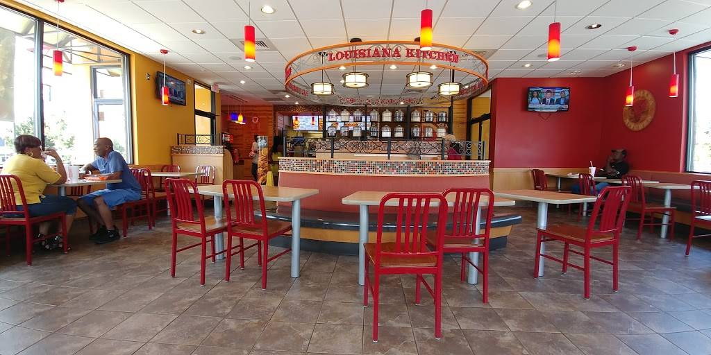 Popeyes Louisiana Kitchen | restaurant | 908 Old Industrial Blvd, McDonough, GA 30253, USA | 6787827608 OR +1 678-782-7608