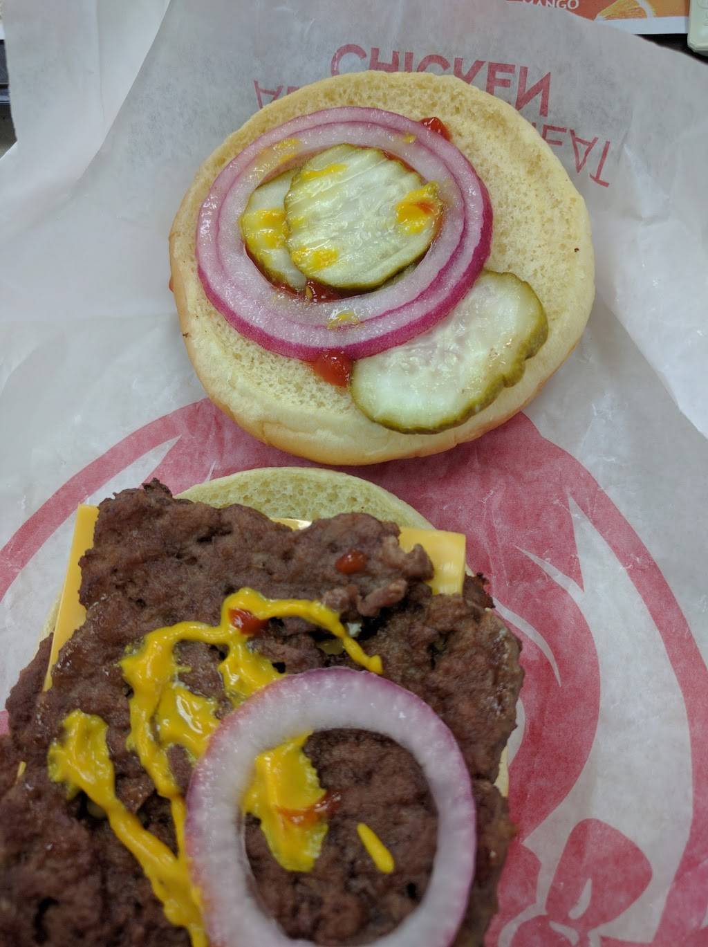 Wendys | restaurant | 6670 Woodlands Pkwy, The Woodlands, TX 77382, USA | 2813647372 OR +1 281-364-7372