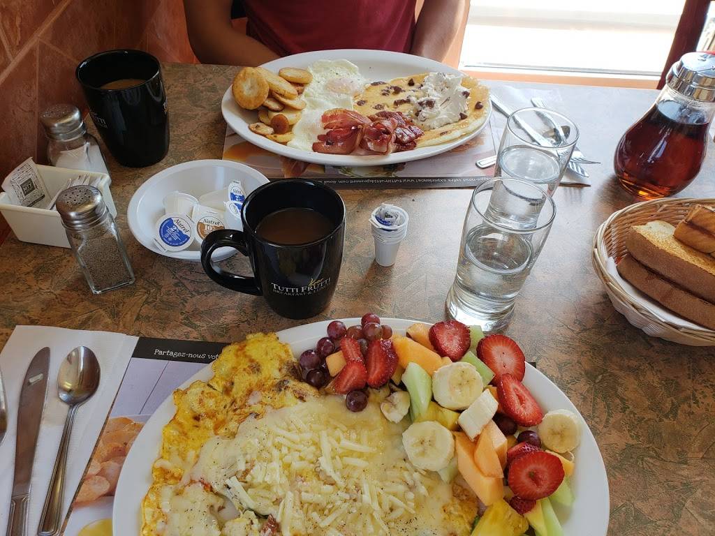 Tutti Frutti déjeuner et diner | restaurant | 5986 Rue Martineau, Saint-Hyacinthe, QC J2R 2H6, Canada | 4507962220 OR +1 450-796-2220