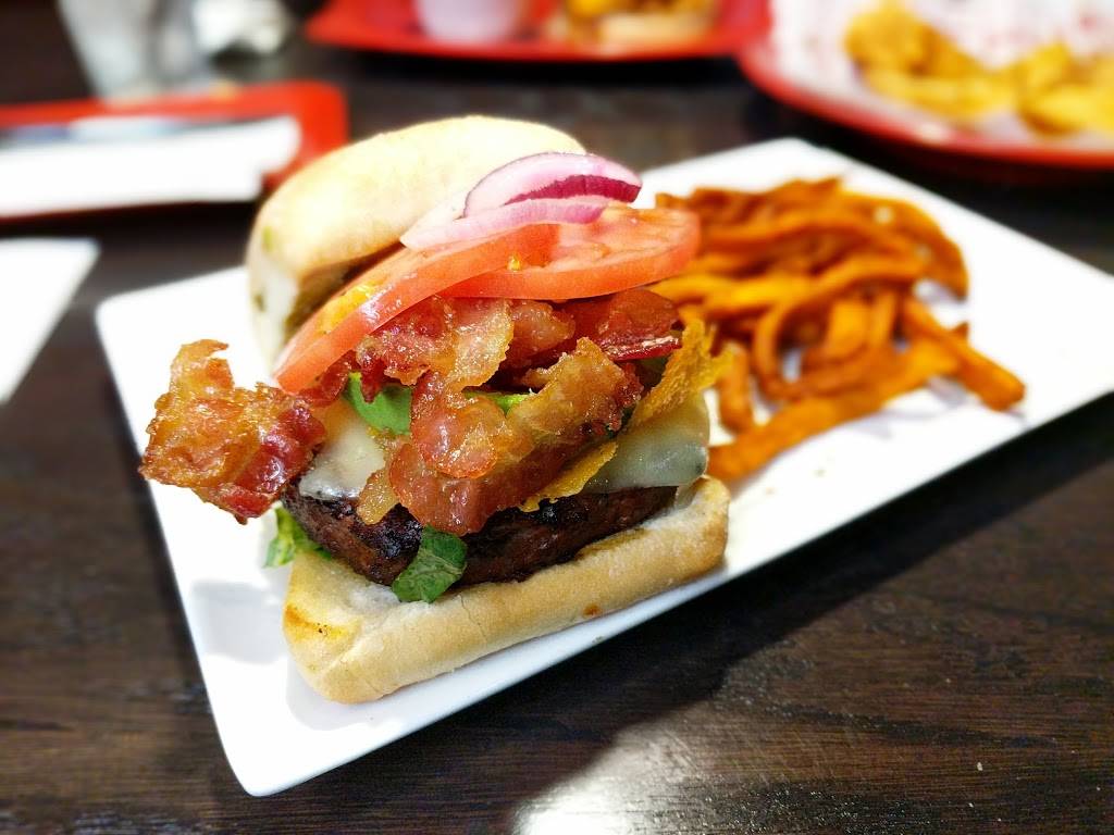 Red Robin Gourmet Burgers and Brews | restaurant | 5710 S Westnedge Ave, Portage, MI 49002, USA | 2695524237 OR +1 269-552-4237