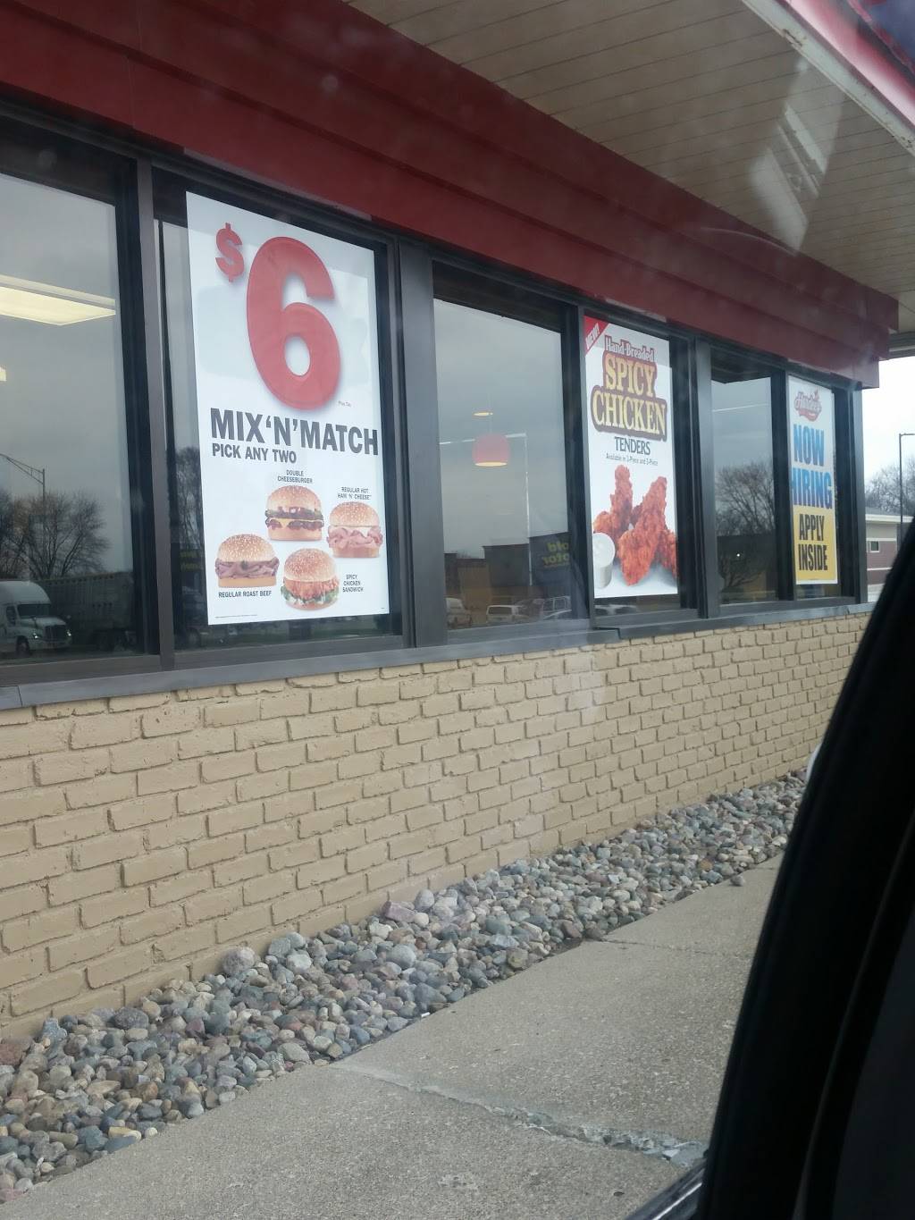 Hardees | restaurant | 704 S Grand Ave, Spencer, IA 51301, USA | 7122625988 OR +1 712-262-5988