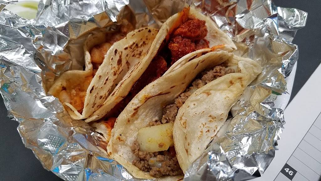 Tortilleria La Potosina | restaurant | 8238 Scyene Rd, Dallas, TX 75227, USA | 2148153995 OR +1 214-815-3995