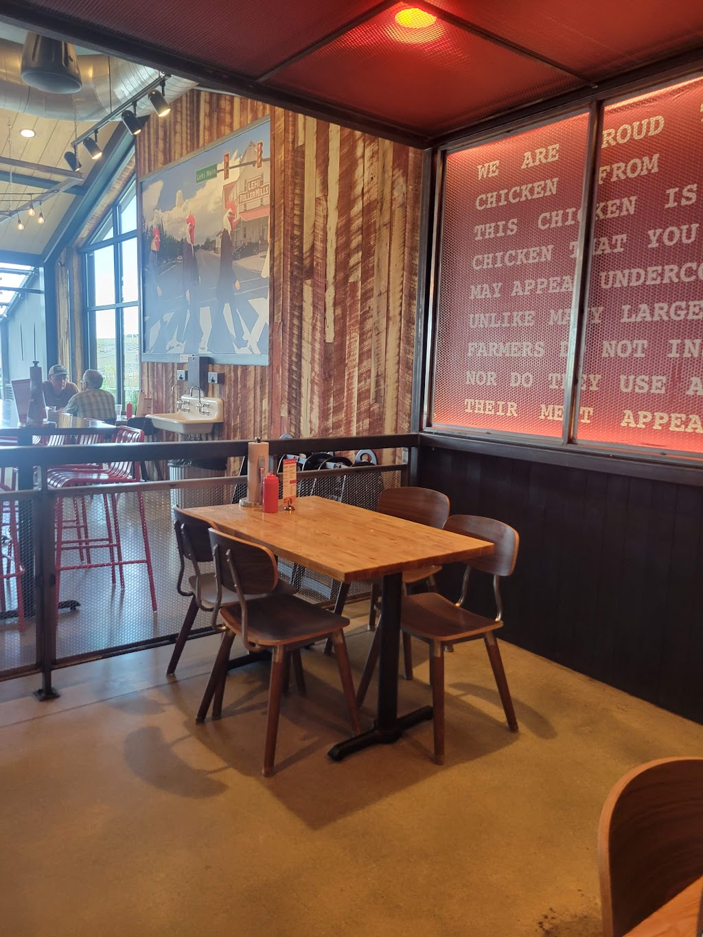 The Crack Shack - Lehi | restaurant | 1085 E Main St, Lehi, UT 84043, USA | 3852878977 OR +1 385-287-8977