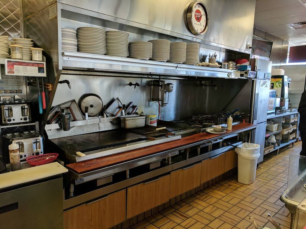 Huddle House | restaurant | 759 N Brindlee Mountain Pkwy, Arab, AL 35016, USA | 2569312073 OR +1 256-931-2073