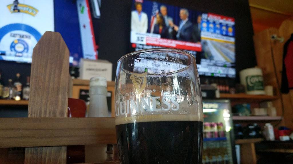 Ol West Wing | restaurant | 211 Ferndale Dr S, Barrie, ON L4N 6B9, Canada | 7058120459 OR +1 705-812-0459