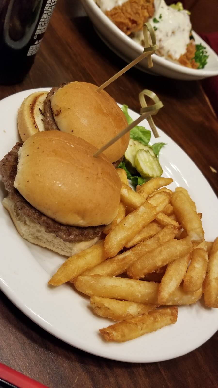 Lansdowne Arms | restaurant | 9352 Dorchester St, Highlands Ranch, CO 80129, USA | 3033469136 OR +1 303-346-9136