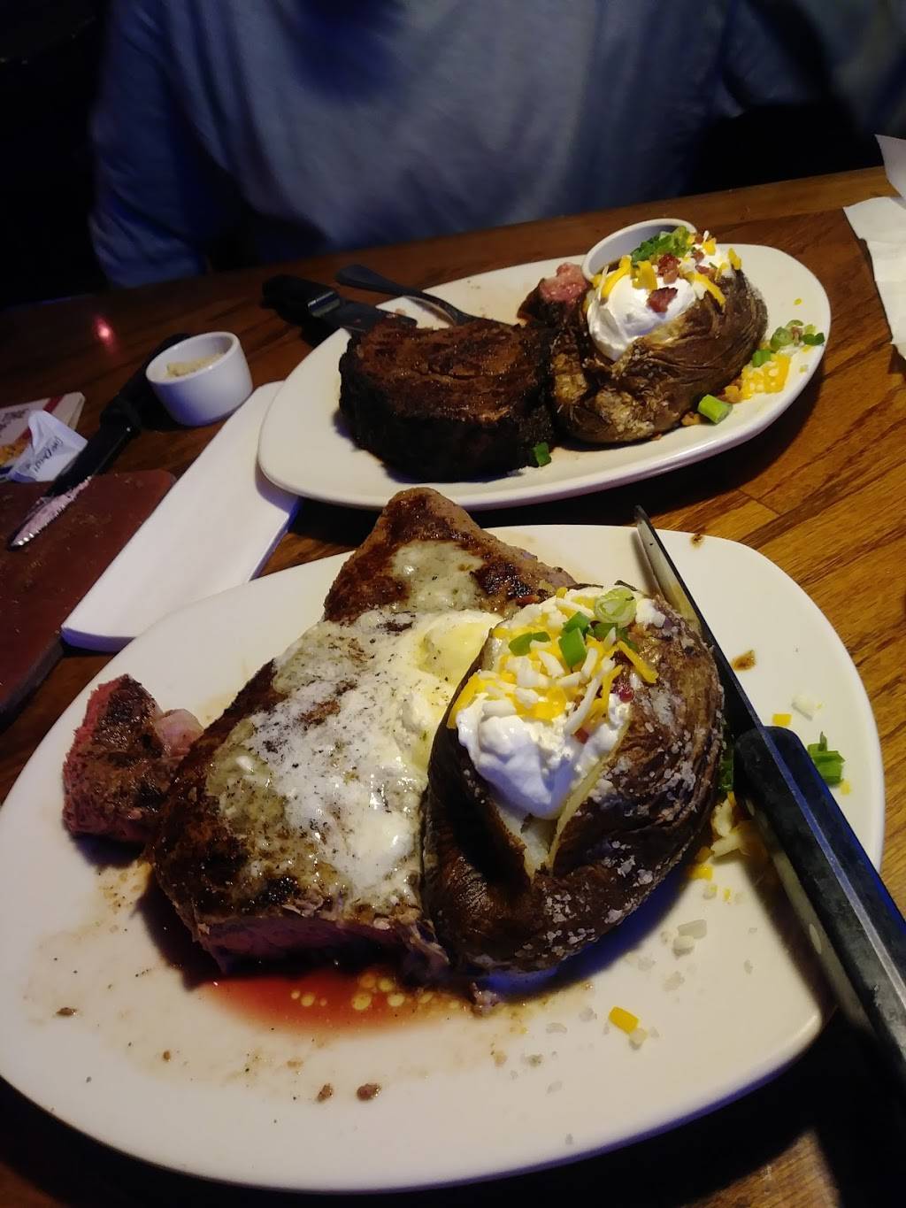 Outback Steakhouse | restaurant | 910 Dana Dr, Redding, CA 96003, USA | 5302269394 OR +1 530-226-9394