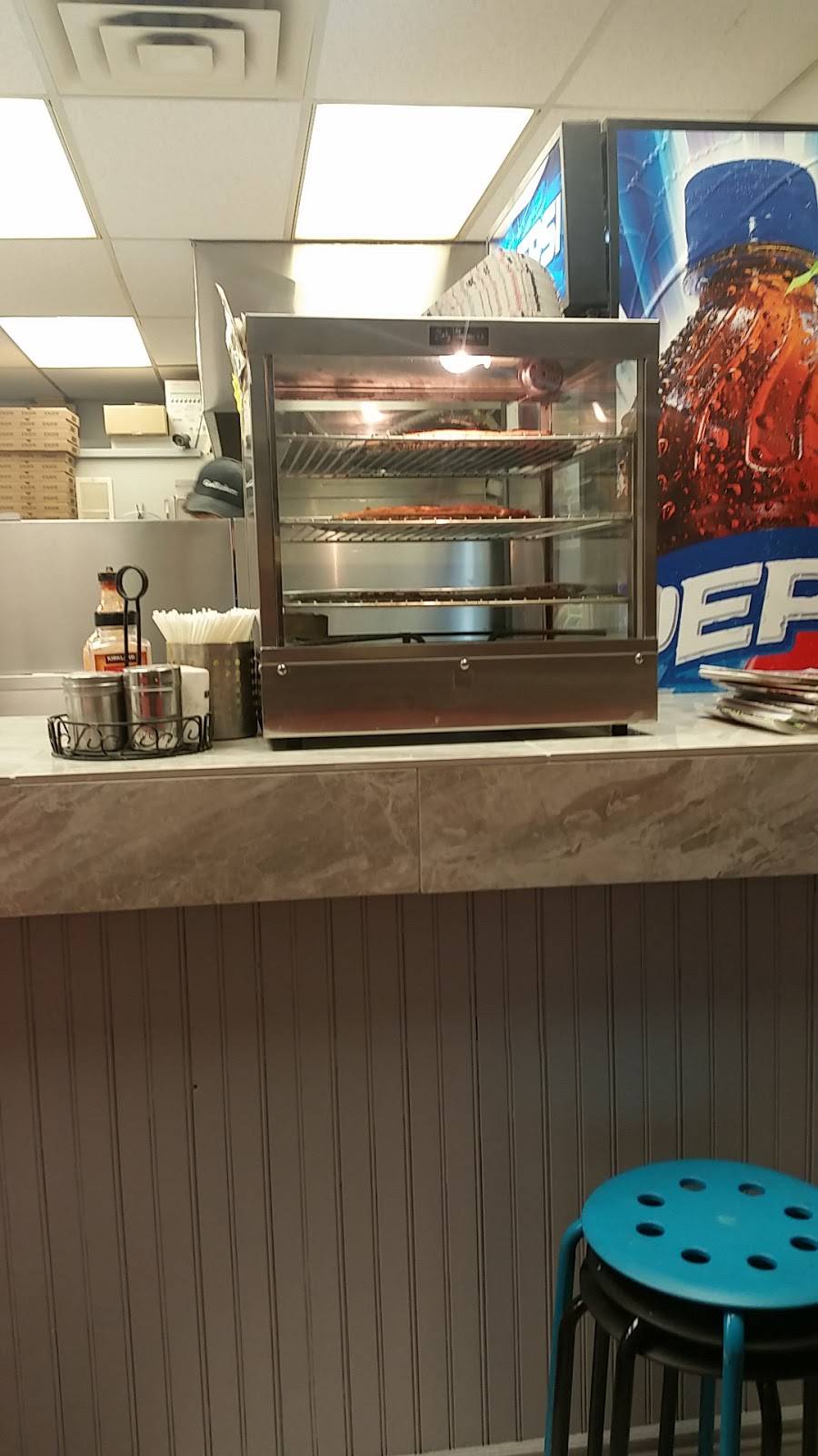 Godfather Pizza | restaurant | 950 Queen St, Kincardine, ON N2Z 2Y2, Canada | 5193964444 OR +1 519-396-4444