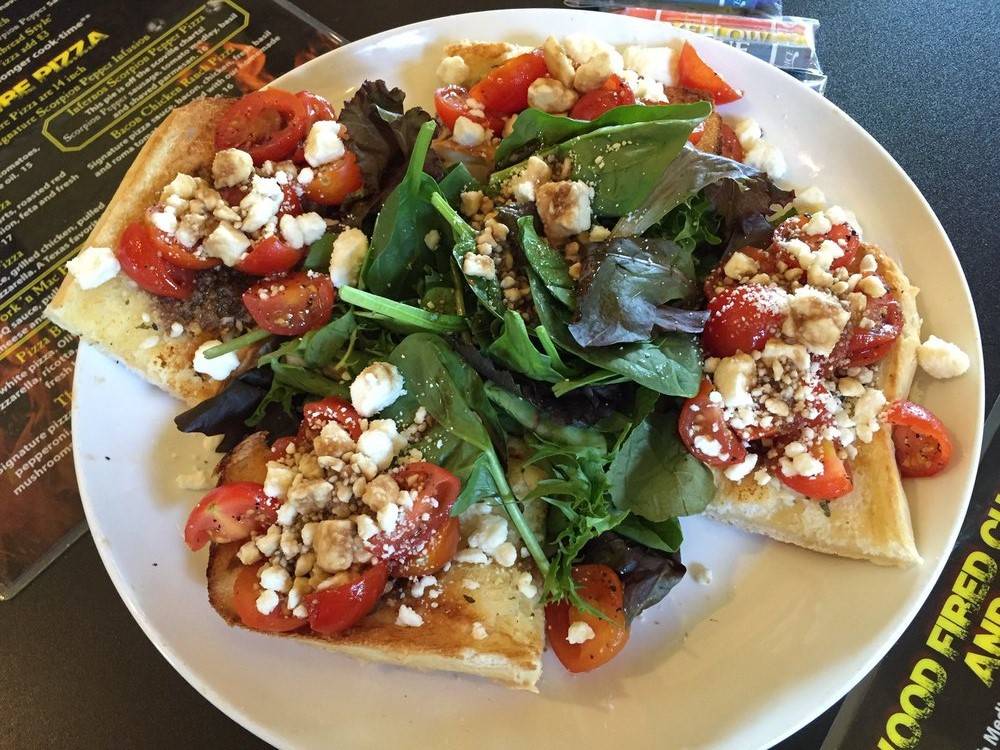 Infernos Wood Fired Oven & Spirits | restaurant | 1198 Gruene Rd, New Braunfels, TX 78130, USA | 8306292077 OR +1 830-629-2077