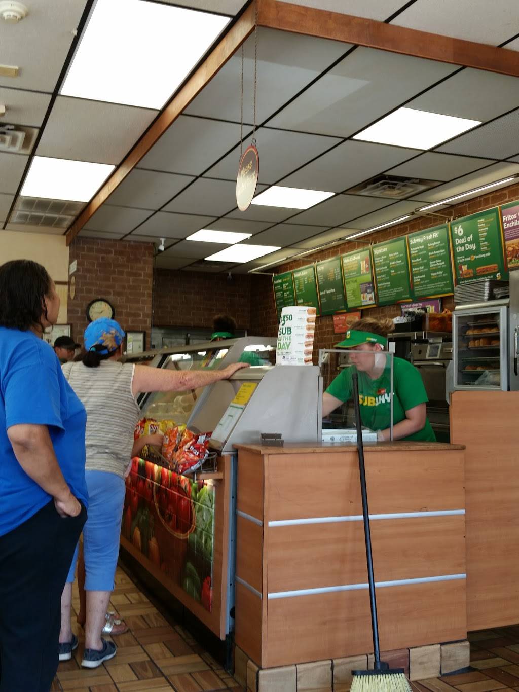 Subway Restaurants | restaurant | 603 Hampton St, Kershaw, SC 29067, USA | 8034754000 OR +1 803-475-4000