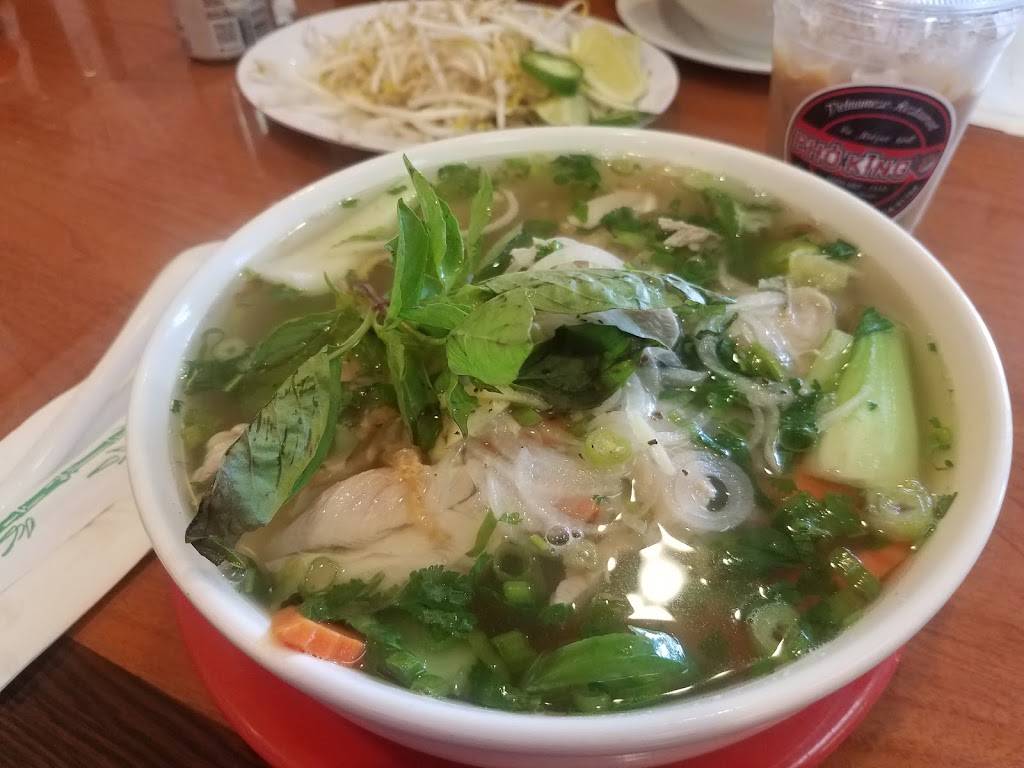 Pho King Noodles & Grill | restaurant | 1359 E 4th St, Ontario, CA 91764, USA | 9096877117 OR +1 909-687-7117
