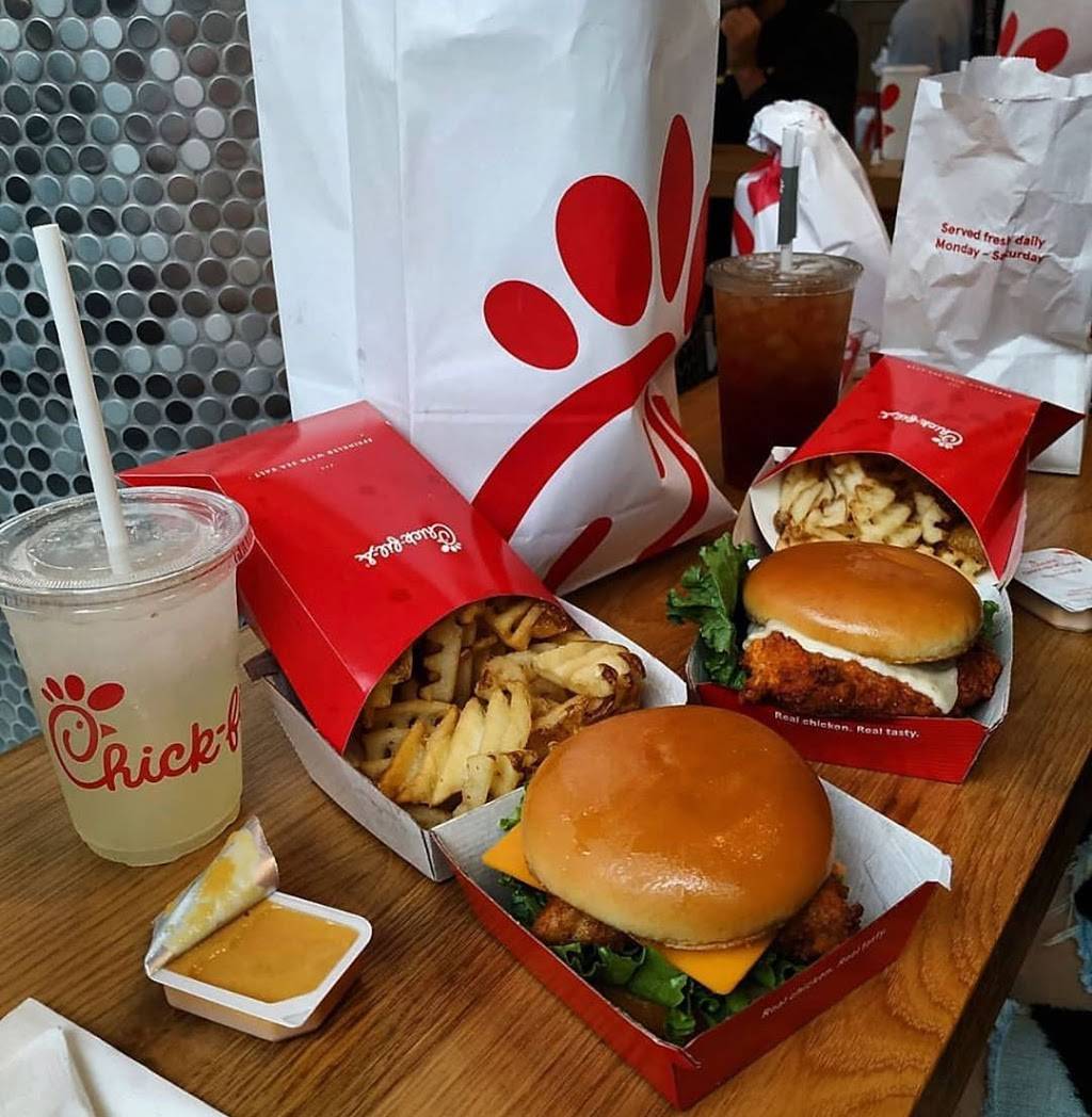 Chick-fil-A | restaurant | 2485 Cumberland Pkwy SE, Atlanta, GA 30339, USA | 7704449376 OR +1 770-444-9376