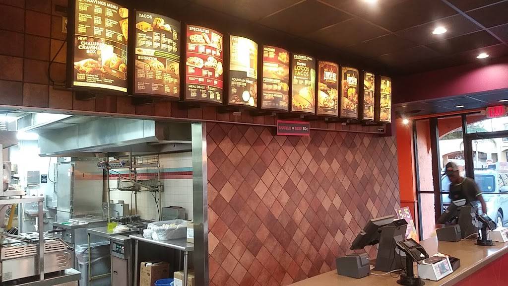 Taco Bell | meal takeaway | 15295 S Dixie Hwy, Miami, FL 33157, USA | 3052332827 OR +1 305-233-2827