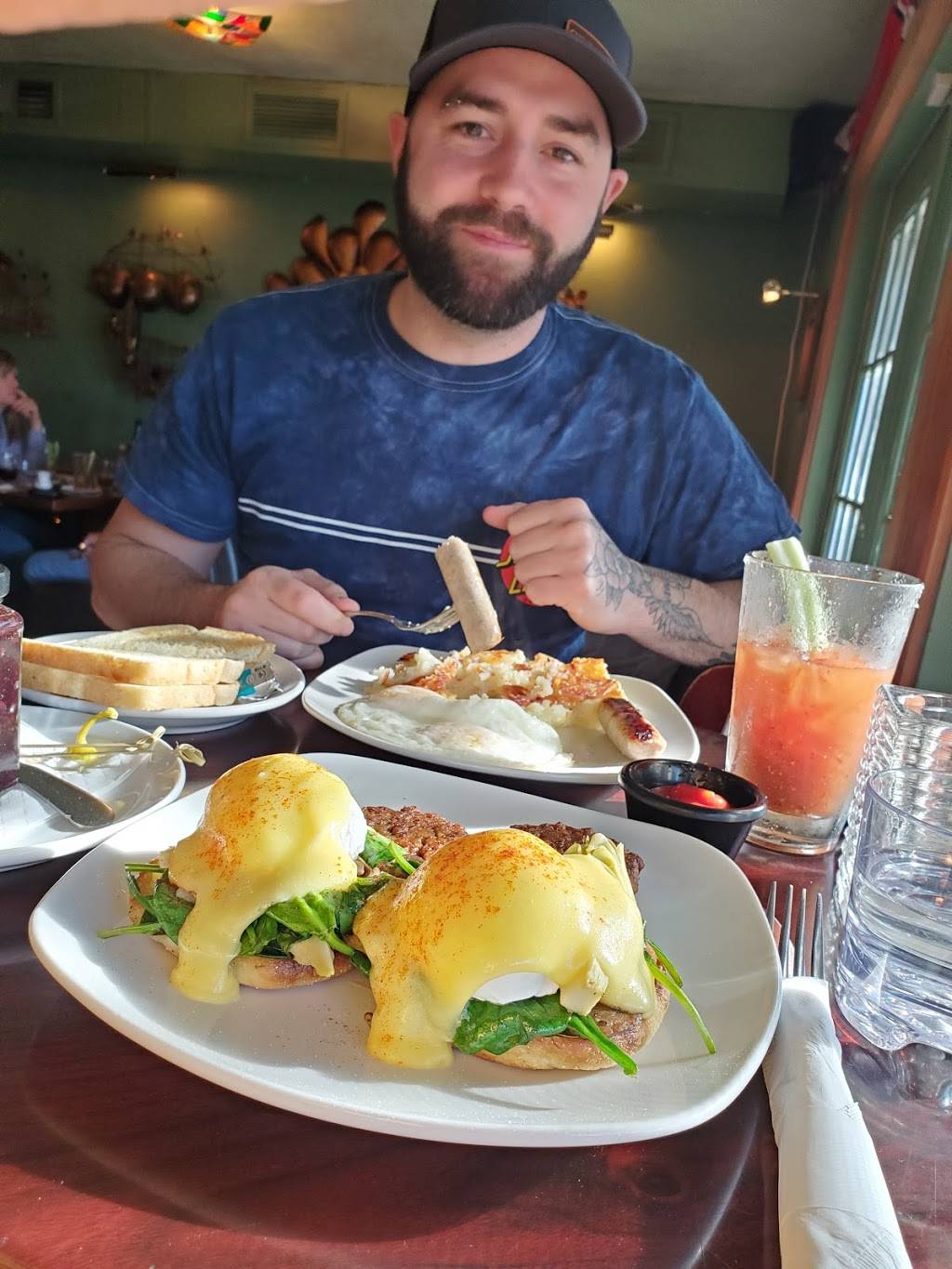 Agate Alley Bistro | restaurant | 1461 E 19th Ave, Agate Alley, Eugene, OR 97403, USA | 5414858887 OR +1 541-485-8887