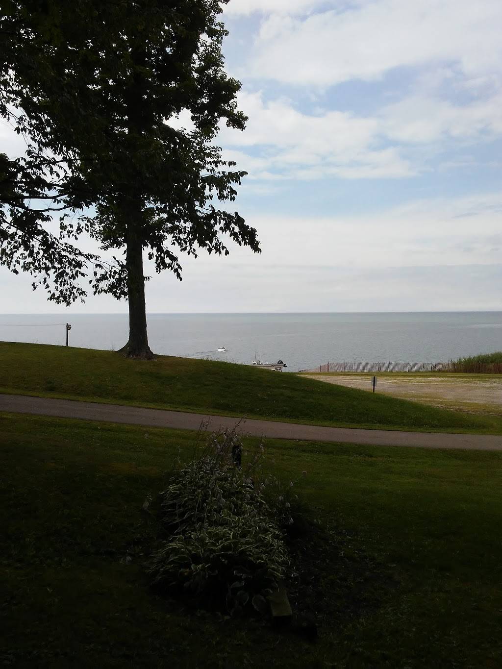 Break by the Lake | meal takeaway | Perry Park Rd, Perry, OH 44081, USA | 4402595957 OR +1 440-259-5957