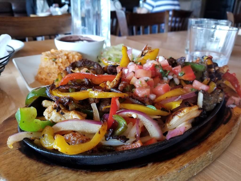 Madre Oaxacan Restaurant and Mezcaleria | restaurant | 10426 National Blvd, Los Angeles, CA 90034, USA | 3105594732 OR +1 310-559-4732