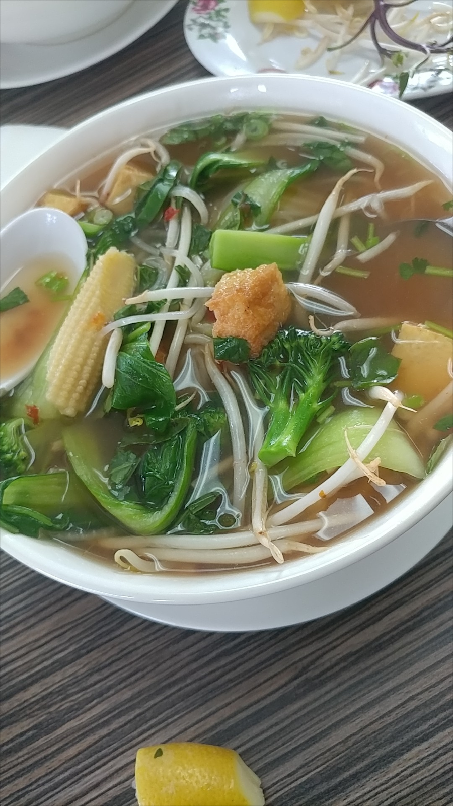 Pho Lucky | restaurant | 275 9th St, San Bernardino, CA 92410, USA | 9093810235 OR +1 909-381-0235