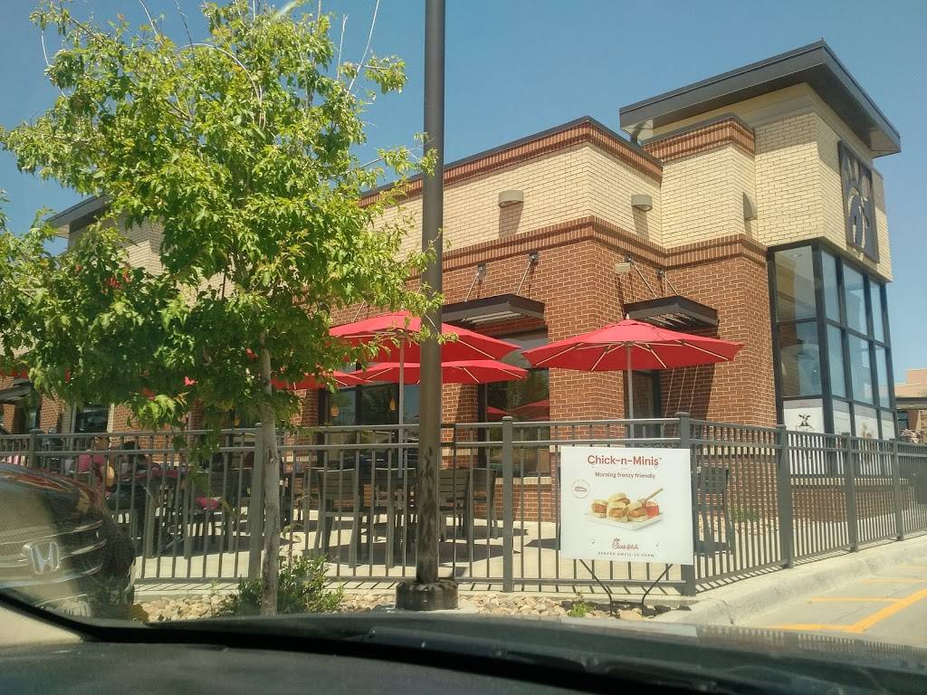 Chick-fil-A | restaurant | 565 S Vance St, Lakewood, CO 80226, USA | 3039276303 OR +1 303-927-6303