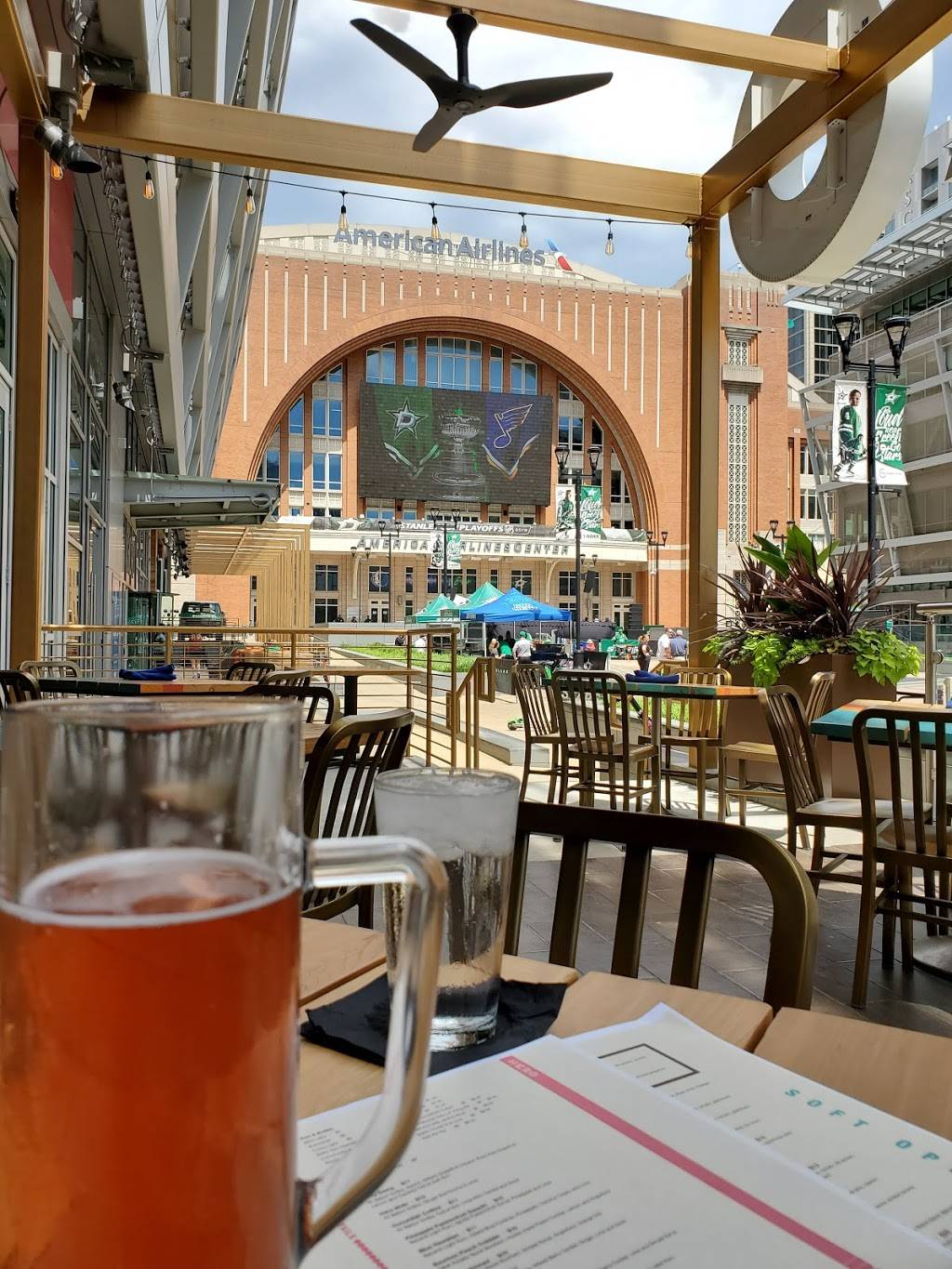 Hero | restaurant | 3090 Olive St, Dallas, TX 75219, USA | 4693004199 OR +1 469-300-4199